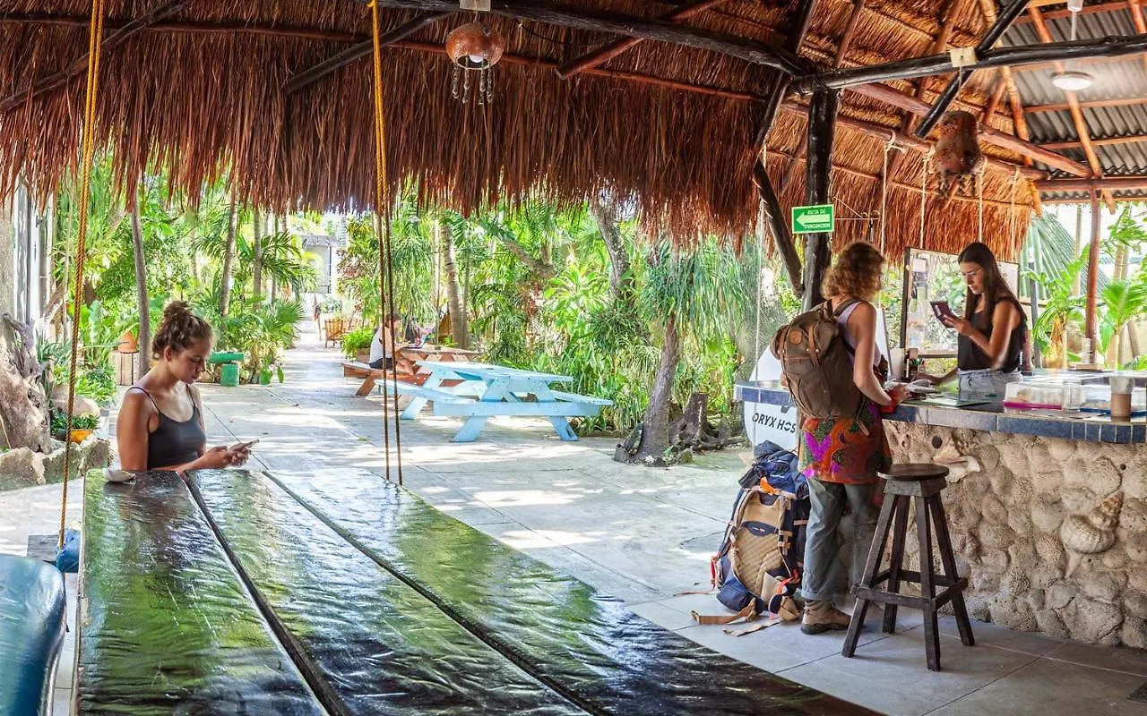 Hostel Oryx Tulum 0*,